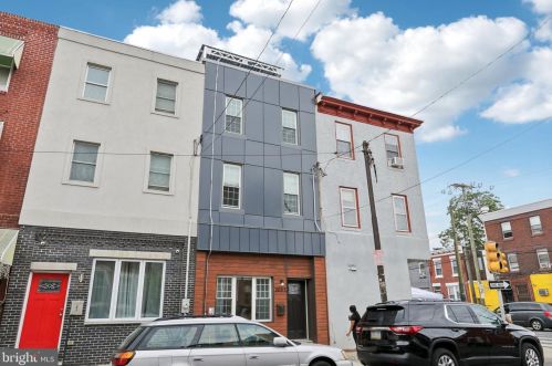 2037 6 St, Philadelphia PA 19140-4528 exterior