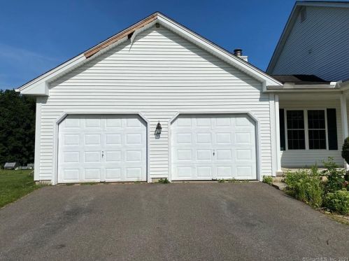 34 Schneider Rd, Somers, CT 06071-1113
