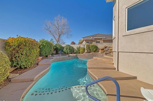 1521 Snead Cir, Saint George, UT 84790-7747