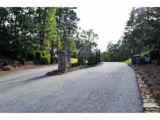 29 Pigeon Creek Dr, Dawsonville, GA 30534-3553
