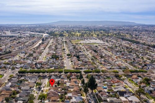 15005 Cranbrook Ave, Hawthorne CA  90250-8476 exterior