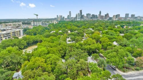 1102 Annie St, Austin TX  78704-4111 exterior