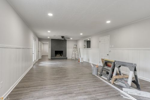 170 Huntcliff Pt, Atlanta GA  30350-1601 exterior