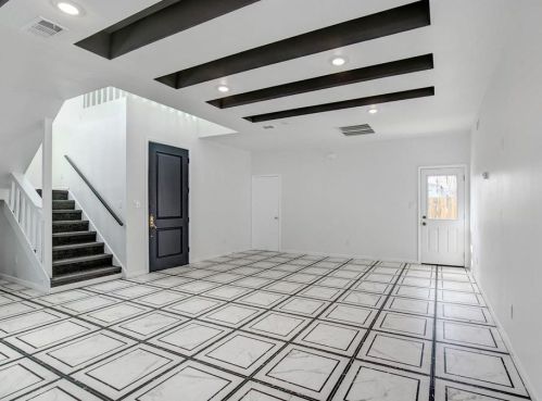 2403 Gdn Dr, Dallas TX  75215-4546 exterior