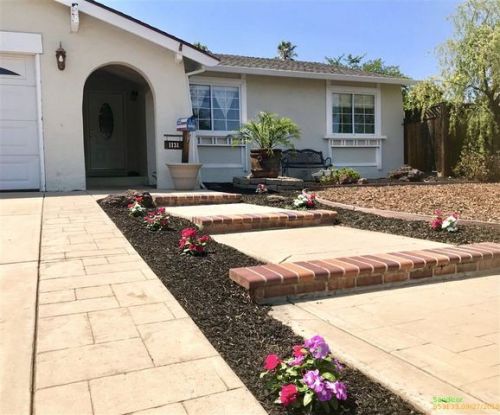 1131 Sapphire Dr, Livermore, CA 94550-5211