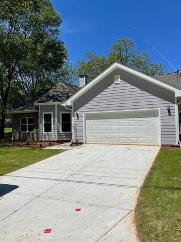 6890 Magnolia St, Lithonia, GA 30058-4367