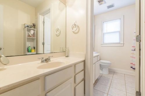 1758 Marietta Rd, Atlanta GA  30318-2735 exterior