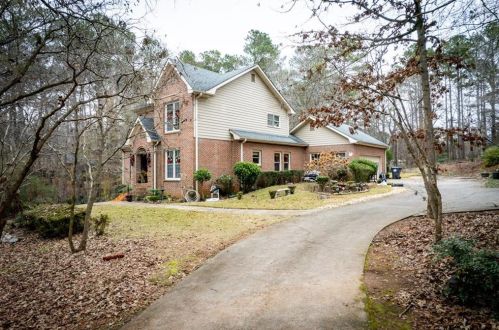 2454 Lost Valley Trl, Conyers GA  30094-2437 exterior