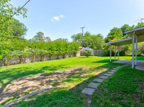 5621 Wedgworth Rd, Fort Worth TX  76133-2806 exterior