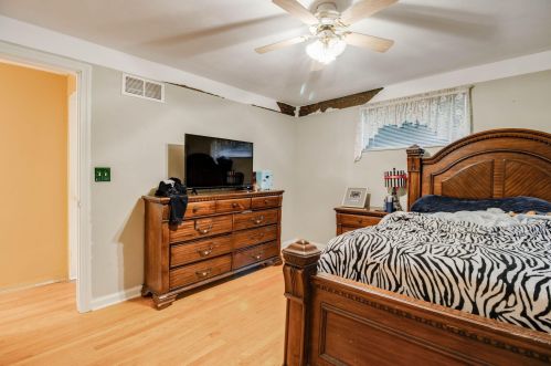 1306 Montego Dr, Springfield OH  45503-6223 exterior