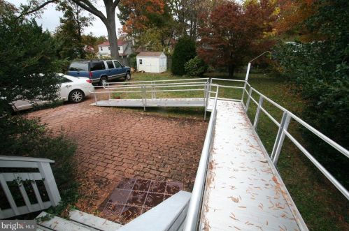 205 University Blvd, Silver Spring MD 20901-2025 exterior