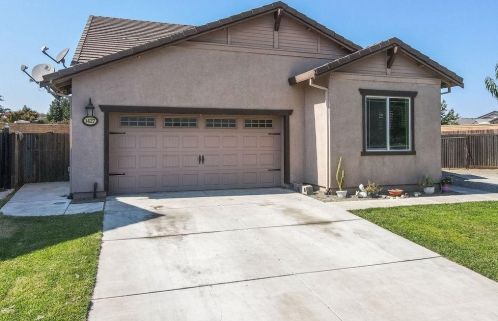 1427 Bosco Ln, Manteca, CA 95337-8758