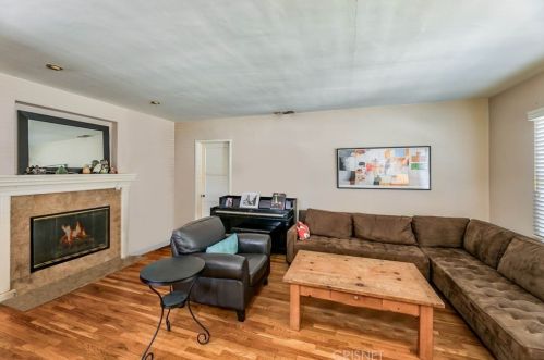 1331 Catalina St, Burbank, CA 91505-1932