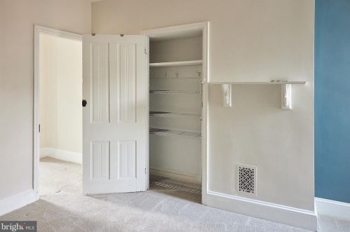 413 42 St, Philadelphia PA 19104-2216 exterior