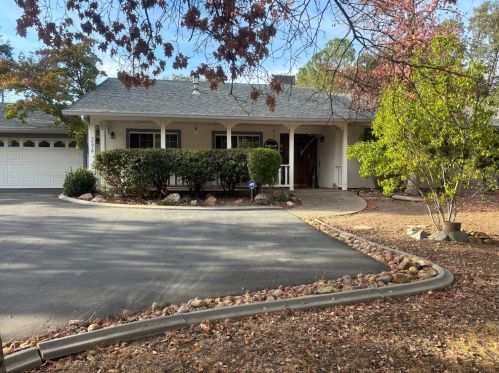 3276 Berkesey Ln, Valley Springs, CA 95252-9576