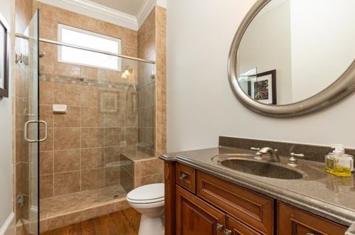 700 Glengate Pl, Atlanta GA  30328-7257 exterior
