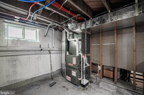 132 Robbins Ave, Trenton NJ 08638-3719 exterior