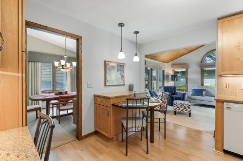 3393 Chandler Rd, Saint Paul MN  55126-3913 exterior