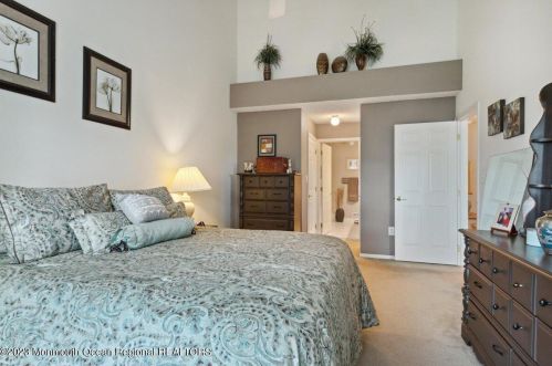 5 Phoenix Ct, Tinton Falls NJ  07712-7773 exterior