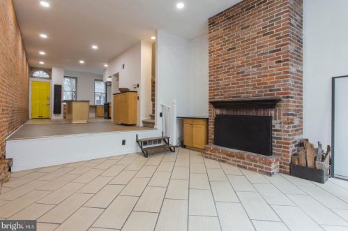 421 13th St, Philadelphia, PA 19147-1142