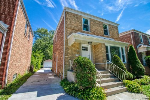 9847 Charles St, Chicago, IL 60643-1205