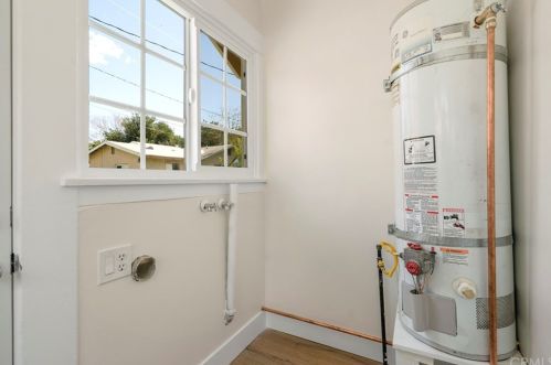 6236 Palm Ave, Riverside CA  92506-2078 exterior