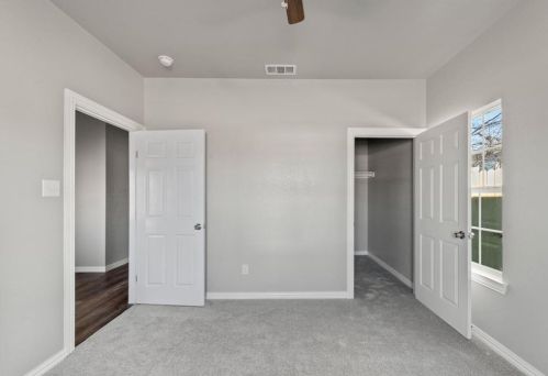 1030 Annie St, Fort Worth TX  76104-1505 exterior