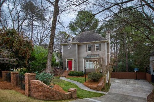 355 Eureka Dr, Atlanta, GA 30305-4255