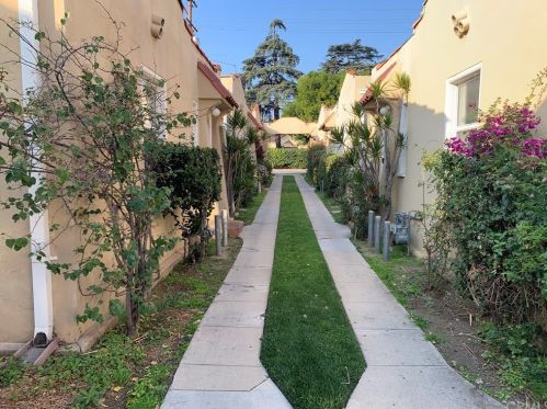 530 Windsor Rd, Glendale CA  91205-1812 exterior