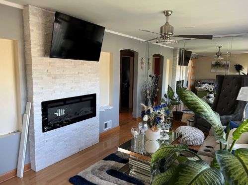 161 146th St, Chicago, IL 60827-2816