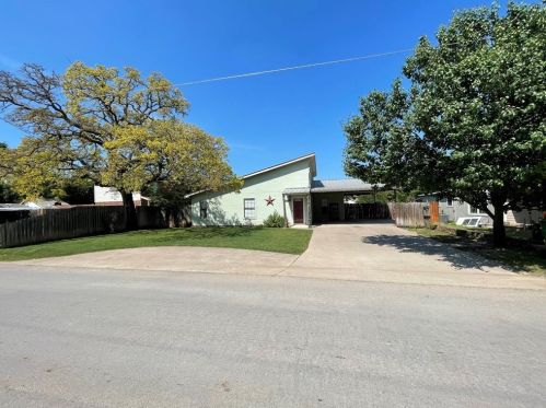 1191 Paddock St, Stephenville, TX 76401-5524