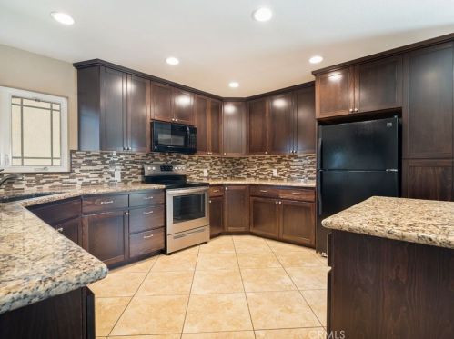 44112 Precise St, Lancaster CA  93536-6046 exterior