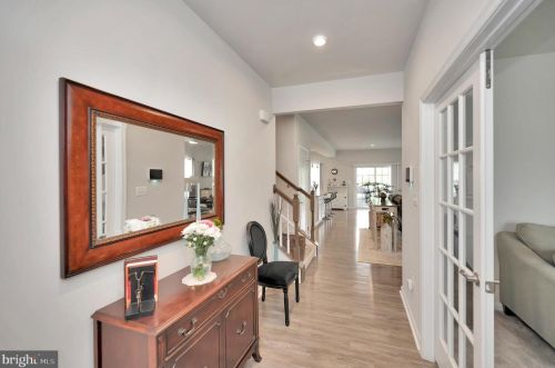 5413 Ivy Hill Dr, Fredericksburg, VA 22407-9205