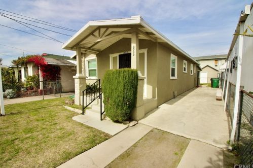 3567 Smith St, Bell, CA 90201-3321