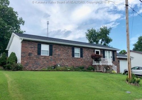 32 Pinoak Dr, Culloden, WV 25510-9531