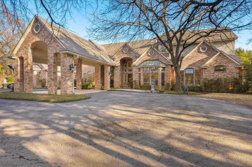1320 Cedar Hill Rd, Cedar Hill, TX 75104-5202