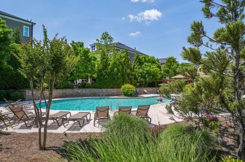 3621 Brookleigh Ln, Atlanta GA  30319-2206 exterior