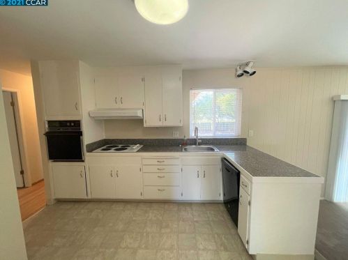 589 Maureen Ln, Concord CA  94523-2758 exterior