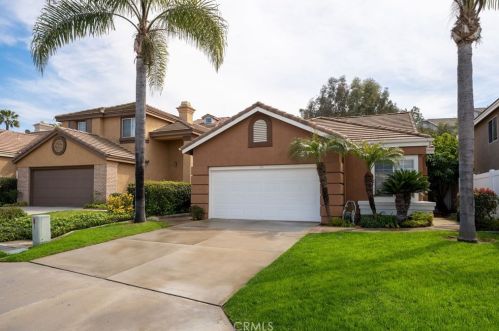 938 Dylan Way, Anaheim CA  92808-1515 exterior