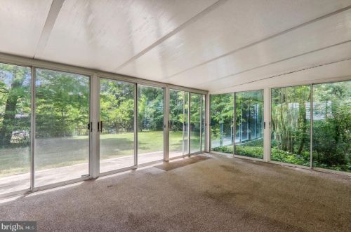 2417 Laurelwood Ter, Silver Spring MD 20905-6419 exterior