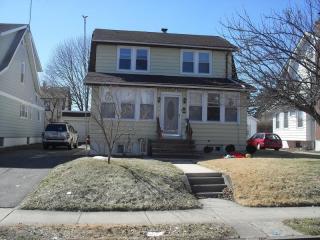 39 Richmond Ave, Paterson, NJ 07502-2032