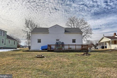 215 Cavalry Rd, Carlisle PA  17013-1606 exterior