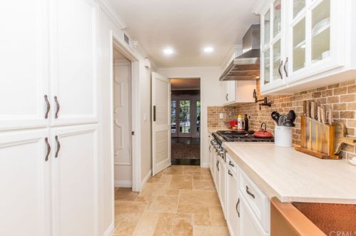 9439 Friendly Woods Ln, Whittier CA 90605-1657 exterior