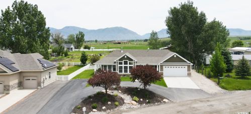 348 200, Wellsville UT 84339-9703 exterior