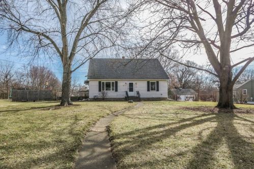 1104 Lincoln Ave, Boulder Hill, IL 60538-1334