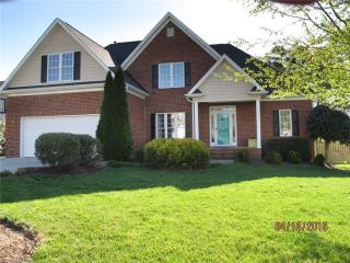 6607 Barton Creek Dr, Whitsett, NC 27377-9277