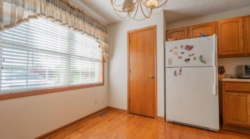 990 Stillwater Pkwy, Crown Point IN  46307-5081 exterior