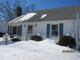 174 Sunset Ave, Meriden, CT 06450-4525