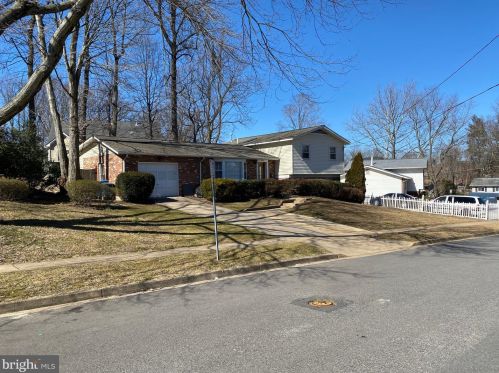 4402 Medford Dr, Annandale, VA 22003-5612