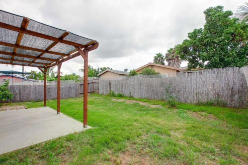 4621 Calle Del Palo, Oceanside CA  92057-5217 exterior